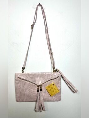 Giulia Massari Leather Blush Pink Textured Crossbody Wristlet Bag Tassles 7 X 10